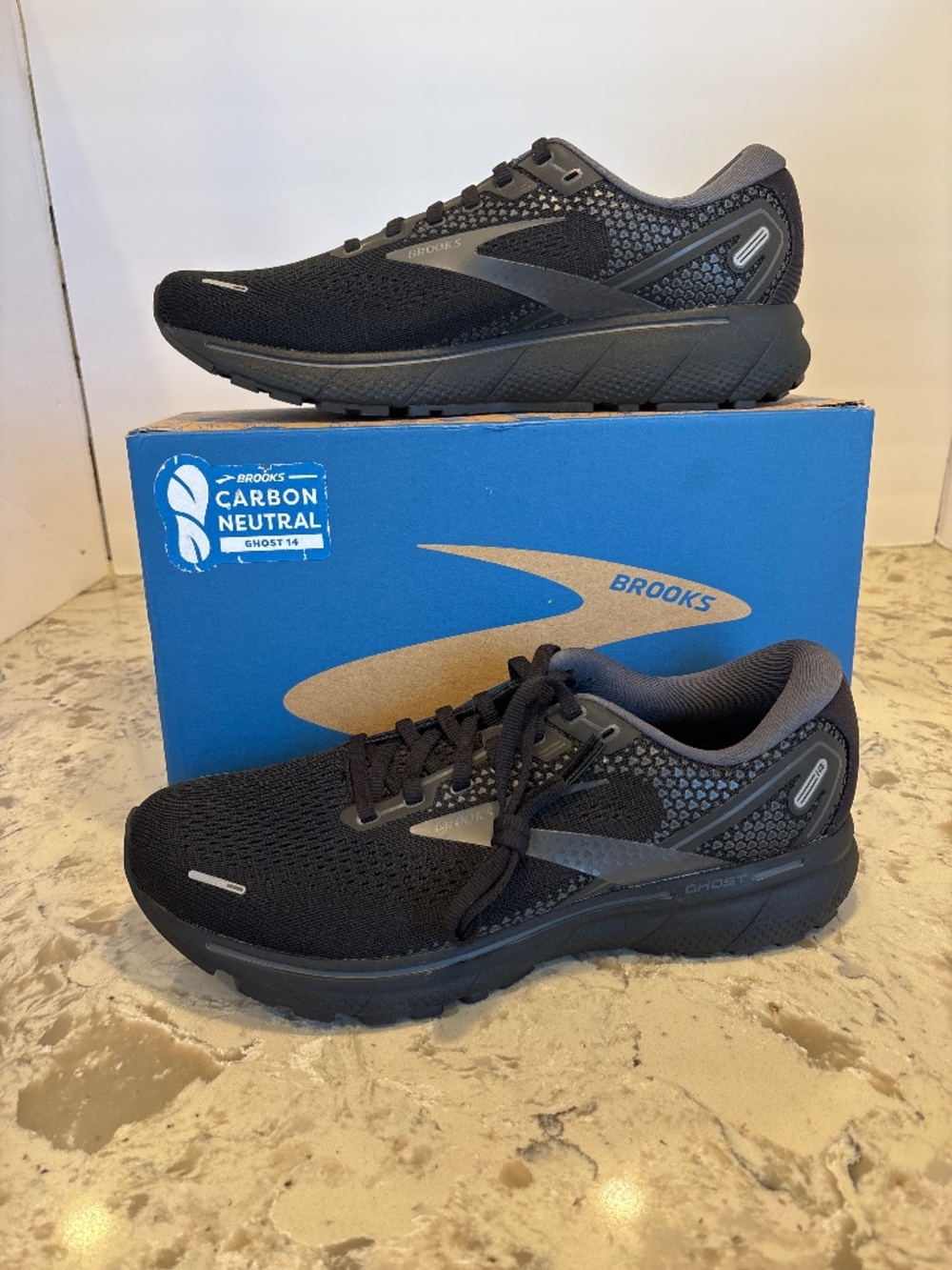 NWB New Men’s Brooks Ghost 14 Running  Shoes, Black Ebony color Way size 10